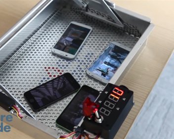 iPhone 5S не бьётся, не тонет и отлично летает
